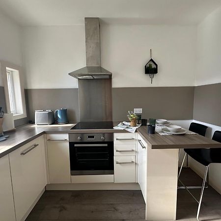Glasgow Modern Style Home , Separate Entrance מראה חיצוני תמונה