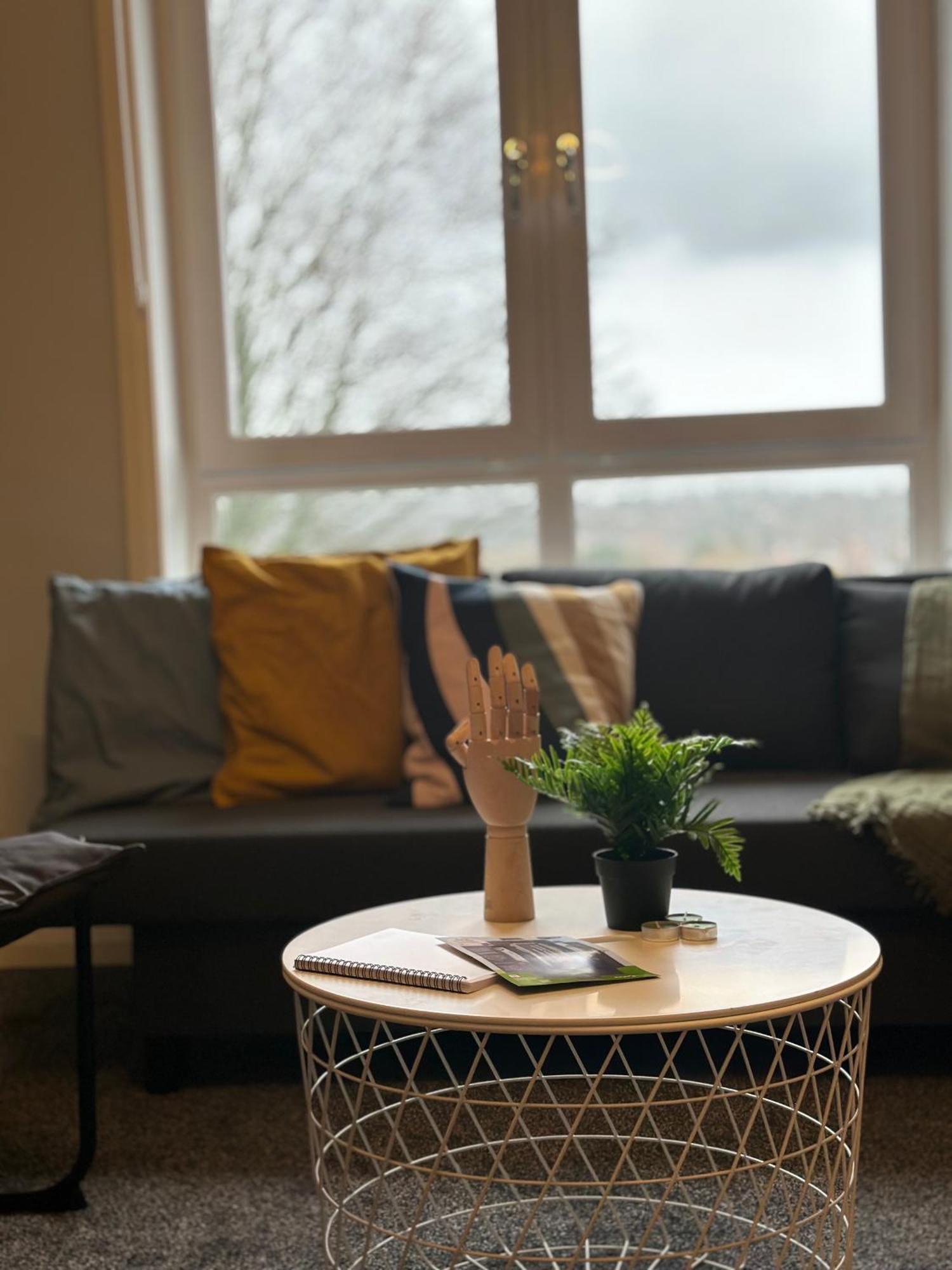 Glasgow Modern Style Home , Separate Entrance מראה חיצוני תמונה