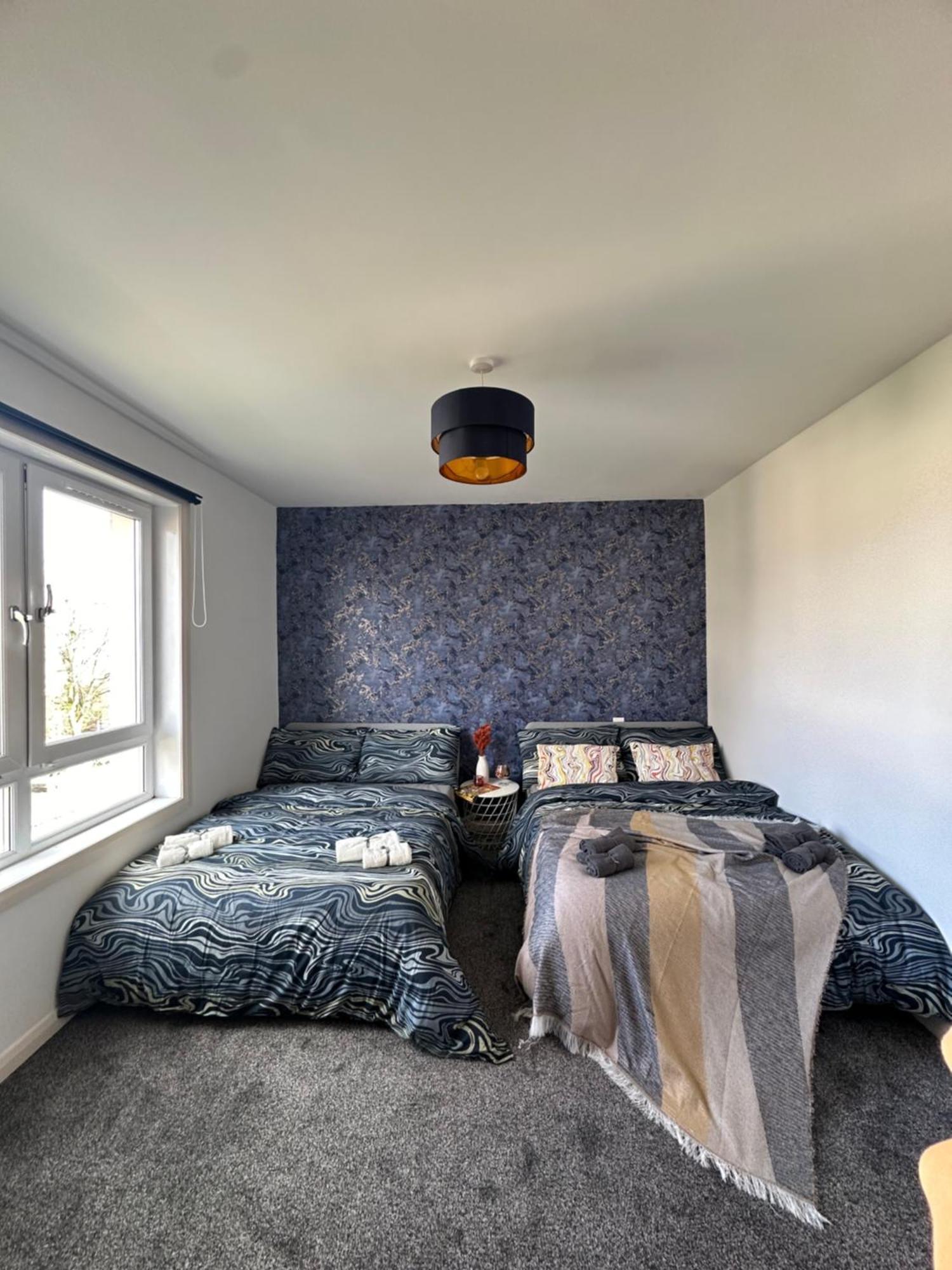 Glasgow Modern Style Home , Separate Entrance מראה חיצוני תמונה