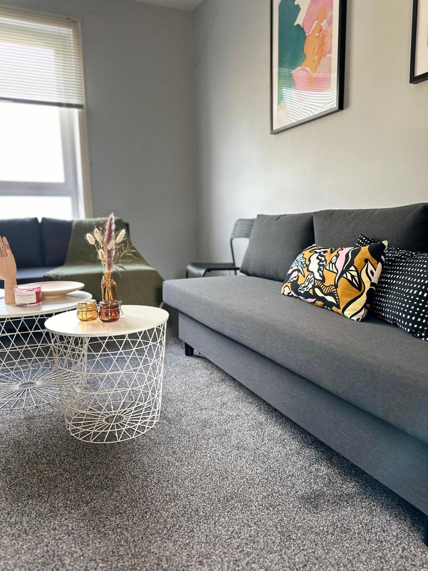 Glasgow Modern Style Home , Separate Entrance מראה חיצוני תמונה