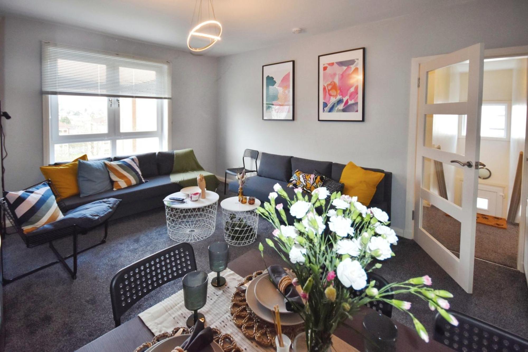 Glasgow Modern Style Home , Separate Entrance מראה חיצוני תמונה
