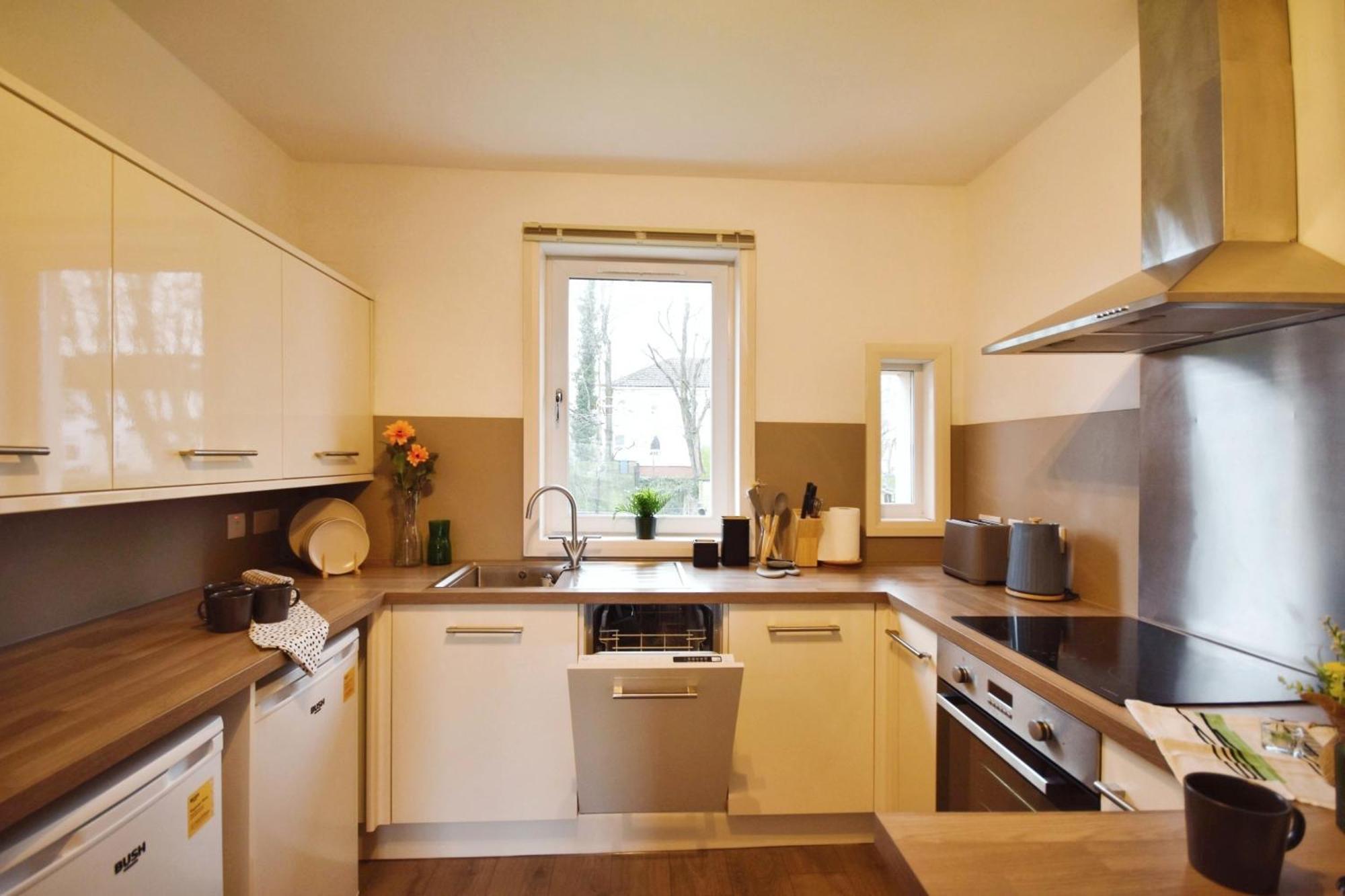 Glasgow Modern Style Home , Separate Entrance מראה חיצוני תמונה